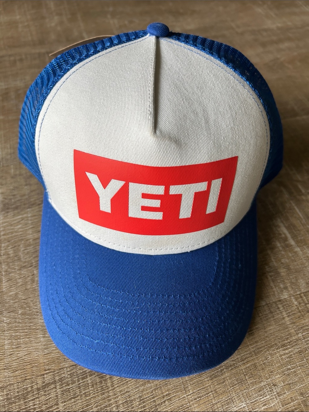 ▶️ YETI Blue White Trucker Hat Snapback Mesh Cap Logo NWT